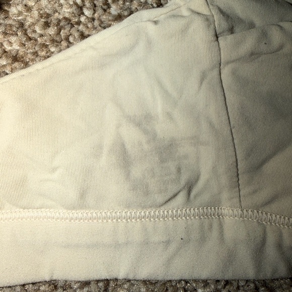 SKIMS maternity/nursing scoop bralettes - Picture 10 of 10